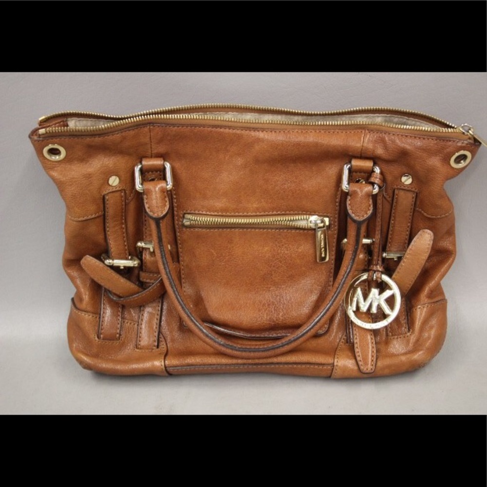 SOLD❗️Michael Kors Satchel